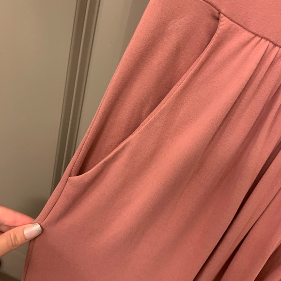 Buttery soft maxi dress with pockets! - Picture 2 of 3